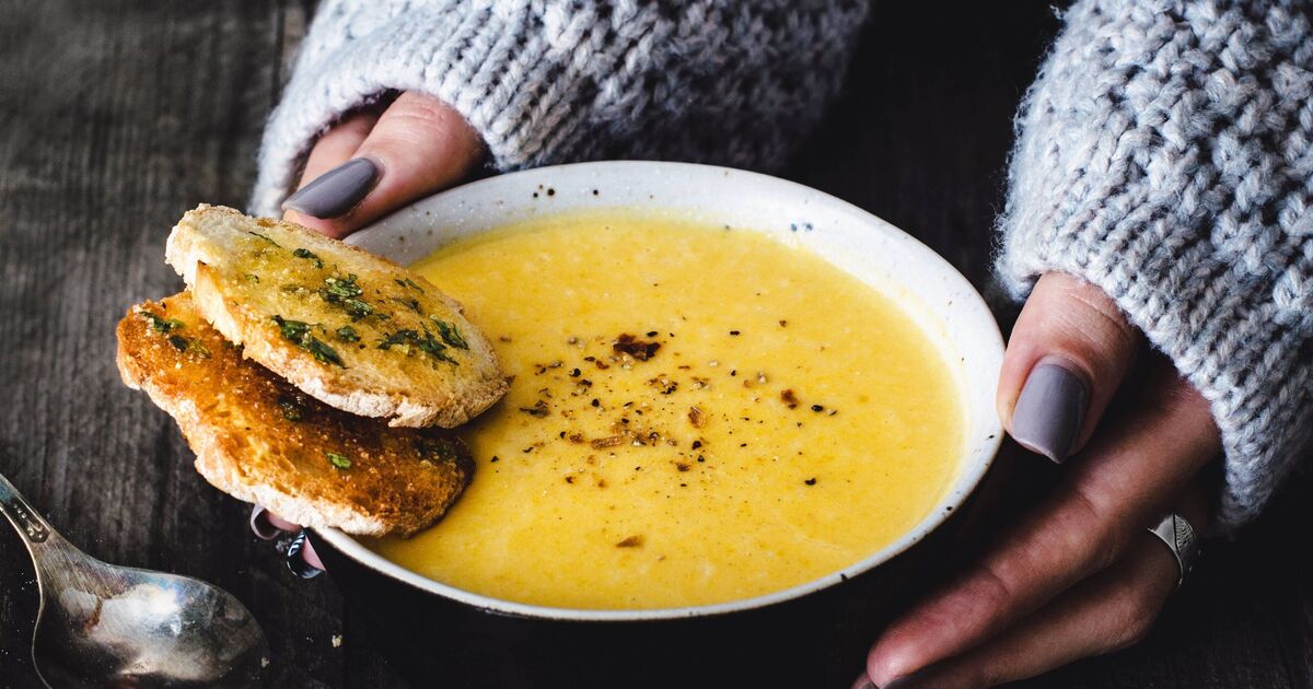 La soupe aura tellement meilleur goût quand un aliment de base de la cuisine 69p est ajouté