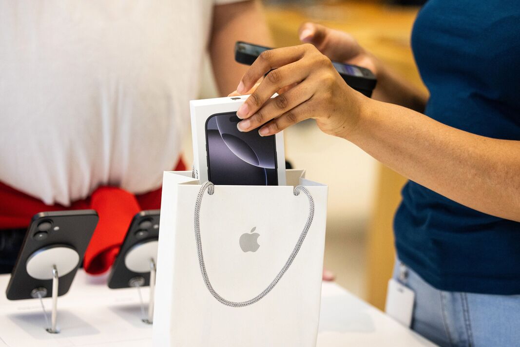 Apple iPhone frappe les magasins sans son salut