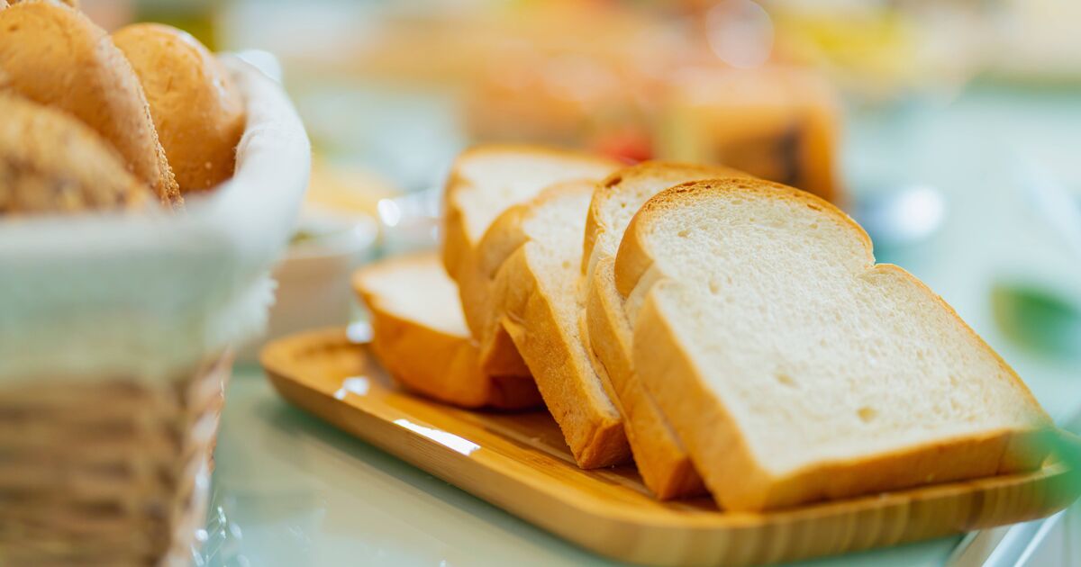 Le pain ne deviendra pas rassis ou moisé «jusqu'à 15 jours» si vous faites 2 choses lorsque vous le stockez