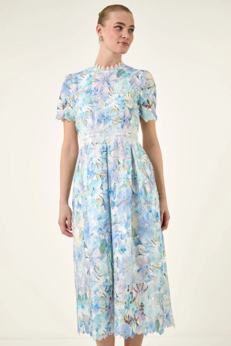 Robe mi-longue bleue en dentelle aquarelle de Roman's