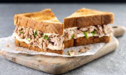 Les sandwichs au thon bénéficieront d&rsquo;une « amélioration instantanée » avec un ingrédient crémeux – ce n&rsquo;est pas de la mayonnaise
