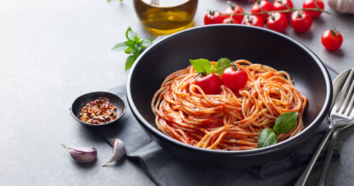La sauce pour pâtes sera la « meilleure » de tous les temps si vous ajoutez 1 ingrédient inhabituel dans la casserole
