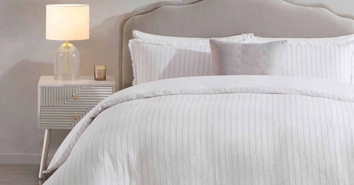 L'ensemble de couette Dusk « frais et élégant » réduit à seulement 35 £ et est parfait pour l'été
