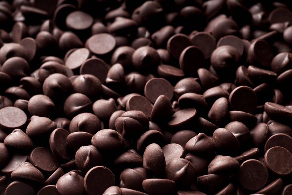 Fond de pépites de chocolat. Veuillez consulter mon portfolio pour d'autres images liées à l'alimentation.