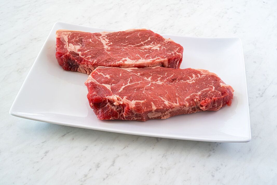 Steaks de contre-filet marbrés