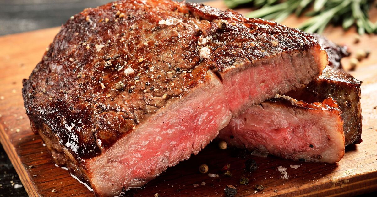 Le steak sera beau et cuit uniformément à chaque fois si vous faites 1 étape avant la cuisson