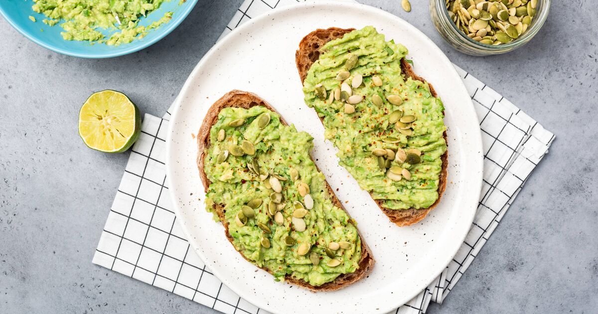 Les toasts à l'avocat seront plus crémeux et ne seront pas fades lorsqu'un ingrédient commun est ajouté