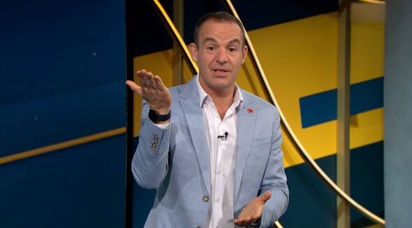 Martin Lewis dans un épisode précédent de son émission ITV Martin Lewis dans un épisode précédent de son émission ITV