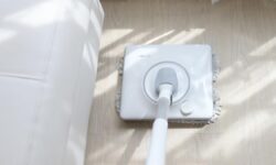Ni seau ni essoreuse : les serpillères électriques les plus puissantes et les plus légères de 2026