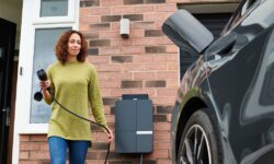 « Règle » pour les allées de véhicules électriques pour les automobilistes s&rsquo;ils veulent éviter les problèmes de batterie de voiture
