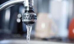 Adieu le chlore et les microplastiques : les meilleurs purificateurs d&rsquo;eau, filtres et carafes filtrantes du moment