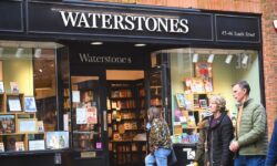 Waterstones propose une « offre de boissons gratuites » et les fans viennent tout juste de se rendre compte de son existence
