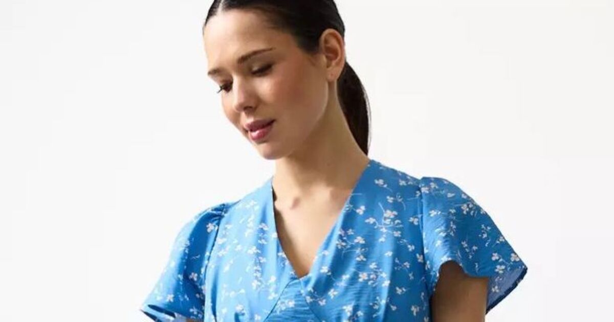 Robe Sainsbury's « flatteuse » à 16 £ « que vous pourriez porter n'importe où »