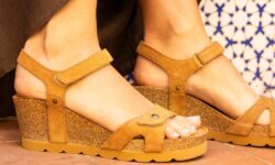 Ce sont les sandales Panama Jack les plus confortables pour se promener en été : élégantes, ajoutent de la hauteur et avec un bon amorti.