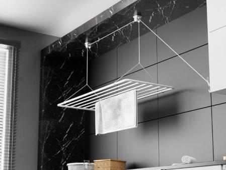 Erica Corde à linge de plafond 140 x 50 cm, corde à linge de plafond avec surface de séchage de 11,2 m, mini corde à linge verticale pliable de 2,5 m, métal recouvert de plastique sans PVC, corde à linge suspendue blanche