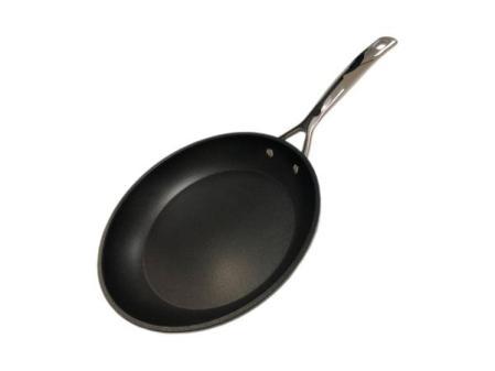 LE CREUSET Poêle basse antiadhésive en aluminium, diamètre 26 cm, tous feux dont induction, Anthracite/Argent, 51112260010002