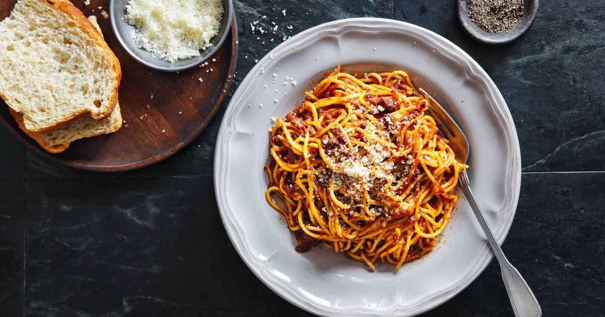 Les spaghettis à la bolognaise ont instantanément un « niveau supérieur » en ajoutant 1 ingrédient simple à la sauce