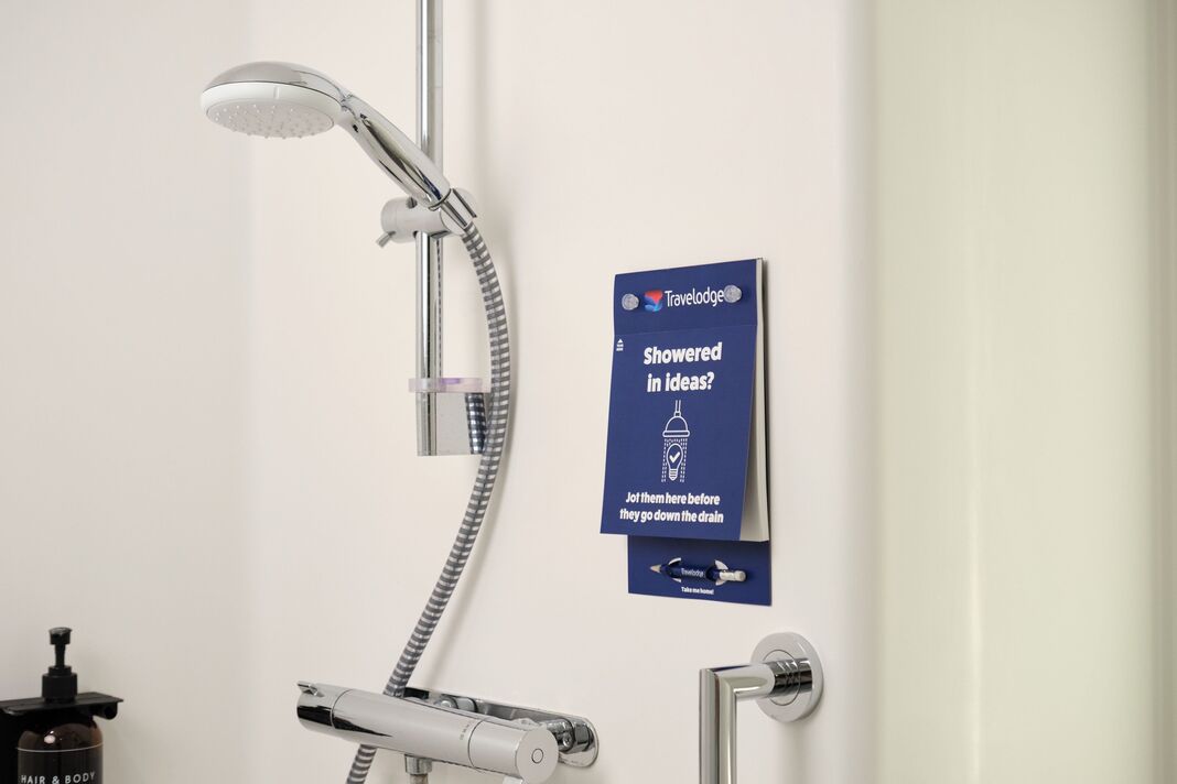 Le bloc note et la douche Le bloc note et la douche