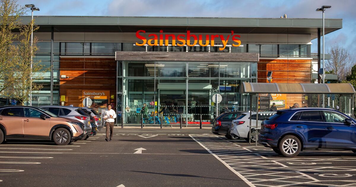 La vente d'uniformes scolaires de Sainsbury's avec des articles à partir de 3 £ se termine dans quelques jours