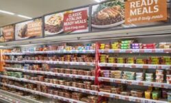 J&rsquo;ai fait du shopping chez Sainsbury&rsquo;s, M&S et Tesco — j&rsquo;avais les meilleurs autocollants jaunes