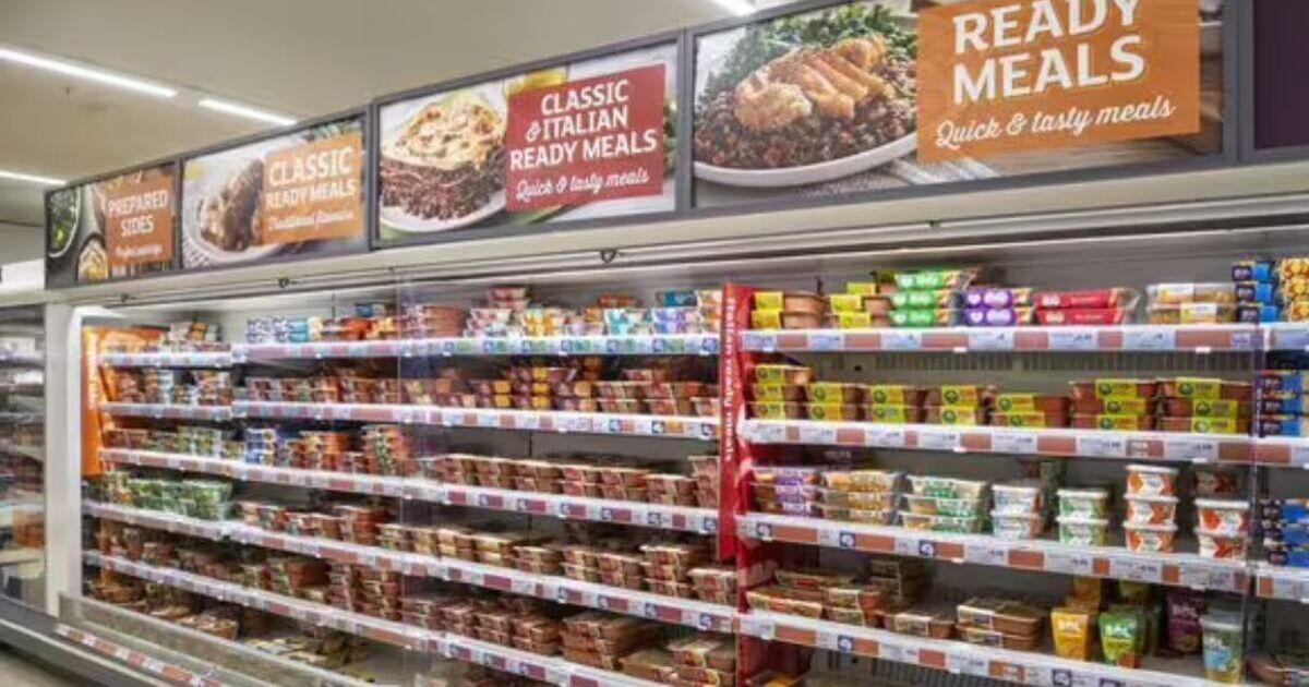 J'ai fait du shopping chez Sainsbury's, M&S et Tesco — j'avais les meilleurs autocollants jaunes