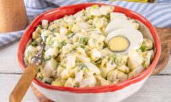 La salade aux œufs a meilleur goût en ajoutant 1 ingrédient simple que les chefs adorent