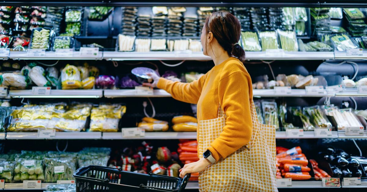 Un grand supermarché augmente de 10 % le prix de son produit préféré