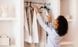 La moisissure ne se développera pas dans les armoires et les placards si vous placez 2 objets naturels à l&rsquo;intérieur