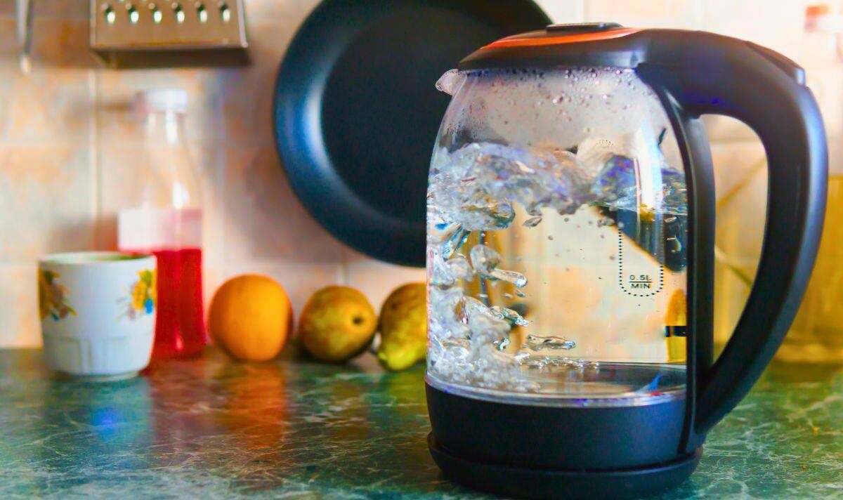 Photo d'une bouilloire qui a bouilli