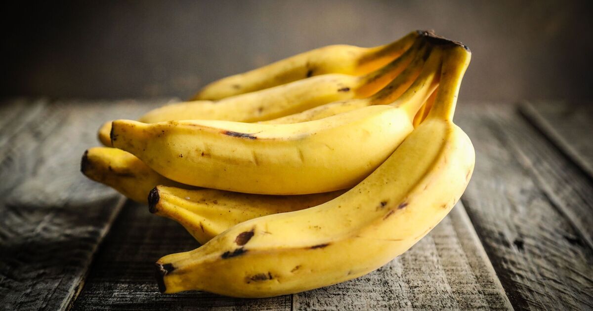 Les bananes restent fraîches 5 jours de plus lorsqu'elles sont emballées avec 1 favori de la cuisine