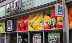 Fraises Aldi gratuites jusqu&rsquo;au 3 juillet, mais seuls certains acheteurs sont éligibles