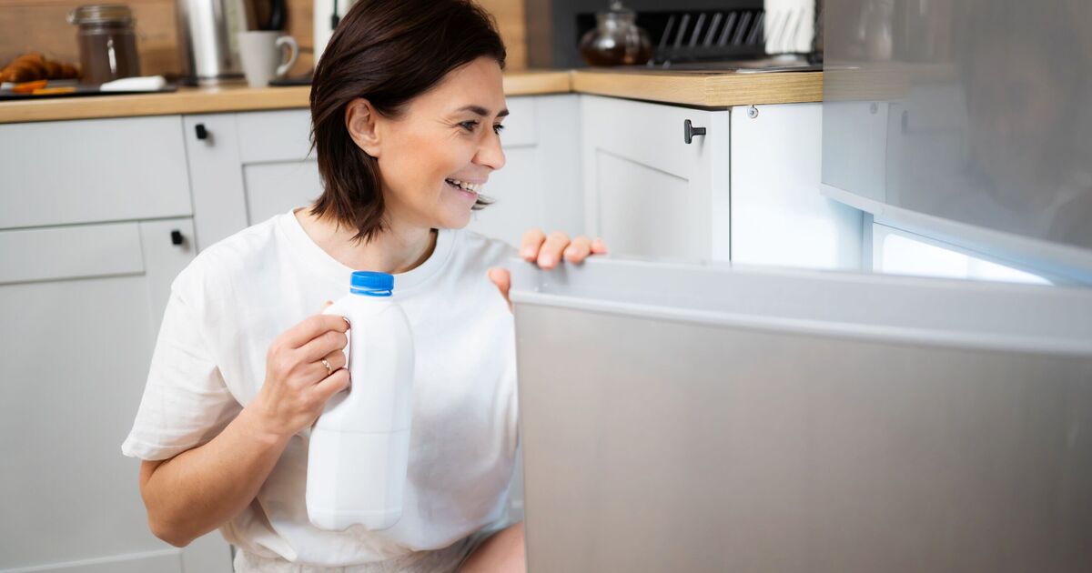 Les gens sont invités à cesser de laisser du lait dans la porte du réfrigérateur s'ils vivent seuls