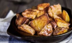 Les pommes de terre rôties seront croustillantes et « croquantes » si vous abandonnez l&rsquo;huile d&rsquo;olive pour un meilleur ingrédient