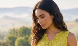 « Tant de compliments sur cette robe romaine, tout le monde veut savoir où je l&rsquo;ai achetée »