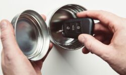 La méthode « boîte à biscuits » d&rsquo;un détective privé protège les voitures contre le vol
