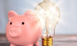 La facture d&rsquo;électricité augmente encore : ce sont les tarifs d&rsquo;électricité les moins chers du mois d&rsquo;octobre pour y faire face