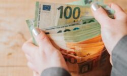 Mettez de l&rsquo;ordre dans vos finances à l&rsquo;approche de la rentrée : les comptes les mieux payés de 2026 vous offrent jusqu&rsquo;à 5 % de TAEG